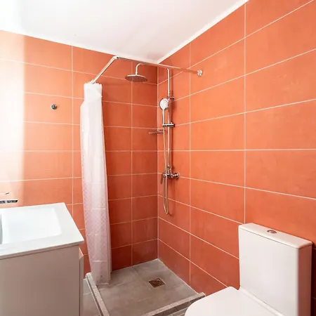 Petrino Serene Nests - Bright Getaways