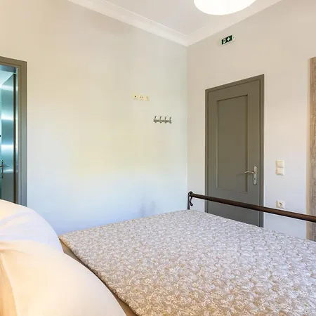 Petrino Serene Nests - Bright Getaways