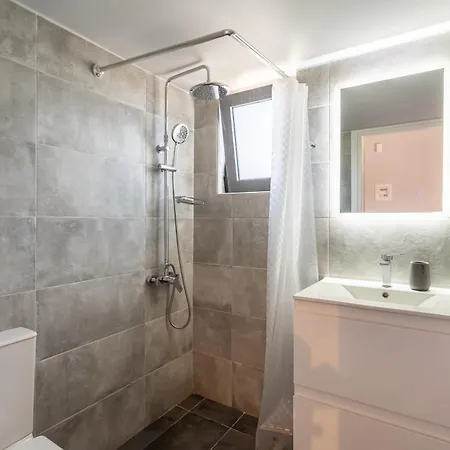 Petrino Serene Nests - Bright Getaways *