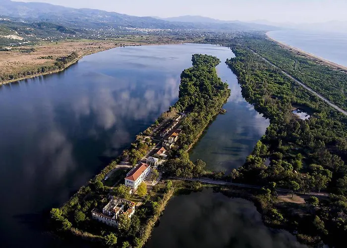 Дом отдыха Petrino Serene Nests - Bright Getaways *