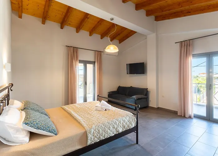 Petrino Serene Nests - Bright Getaways Каковатос