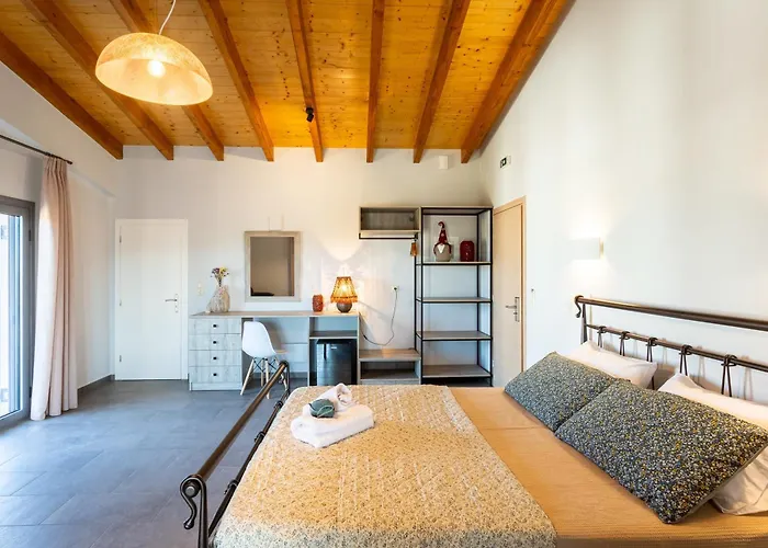 Petrino Serene Nests - Bright Getaways