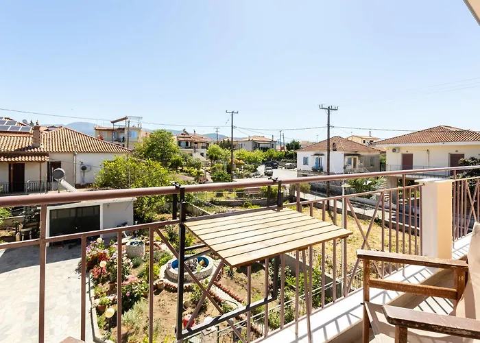 Petrino Serene Nests - Bright Getaways