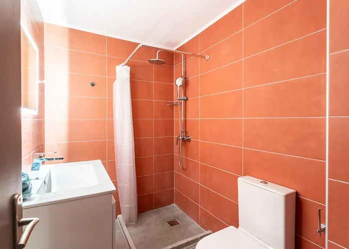 Petrino Serene Nests - Bright Getaways