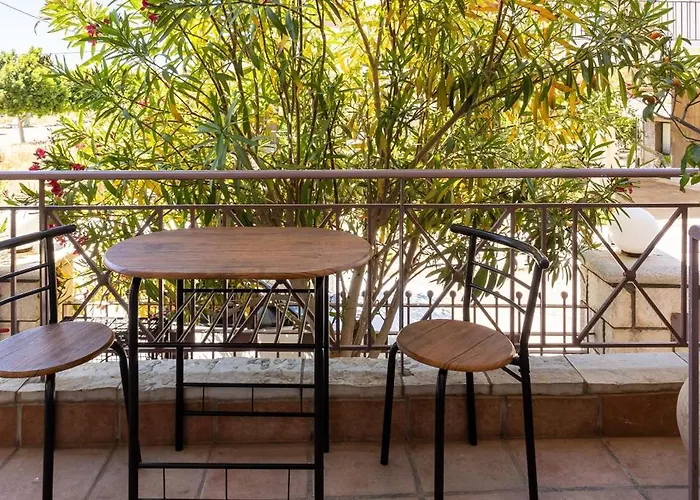 Petrino Serene Nests - Bright Getaways *