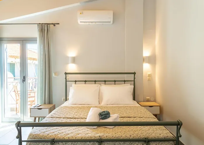 Petrino Serene Nests - Bright Getaways Каковатос